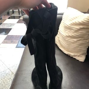 New guess faux boots